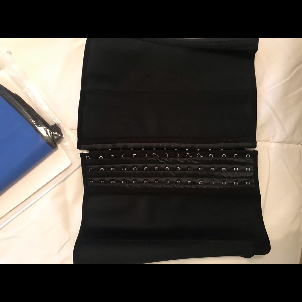 HourGlass waist trainer 2 pack- XL - NWT